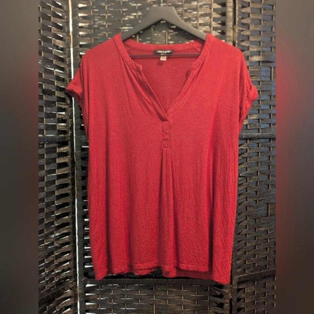 Cable & Gauge Women's Top LARGE excellent used cond.